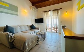 Glyfada Beach Two Floors Apartment 2-3 People