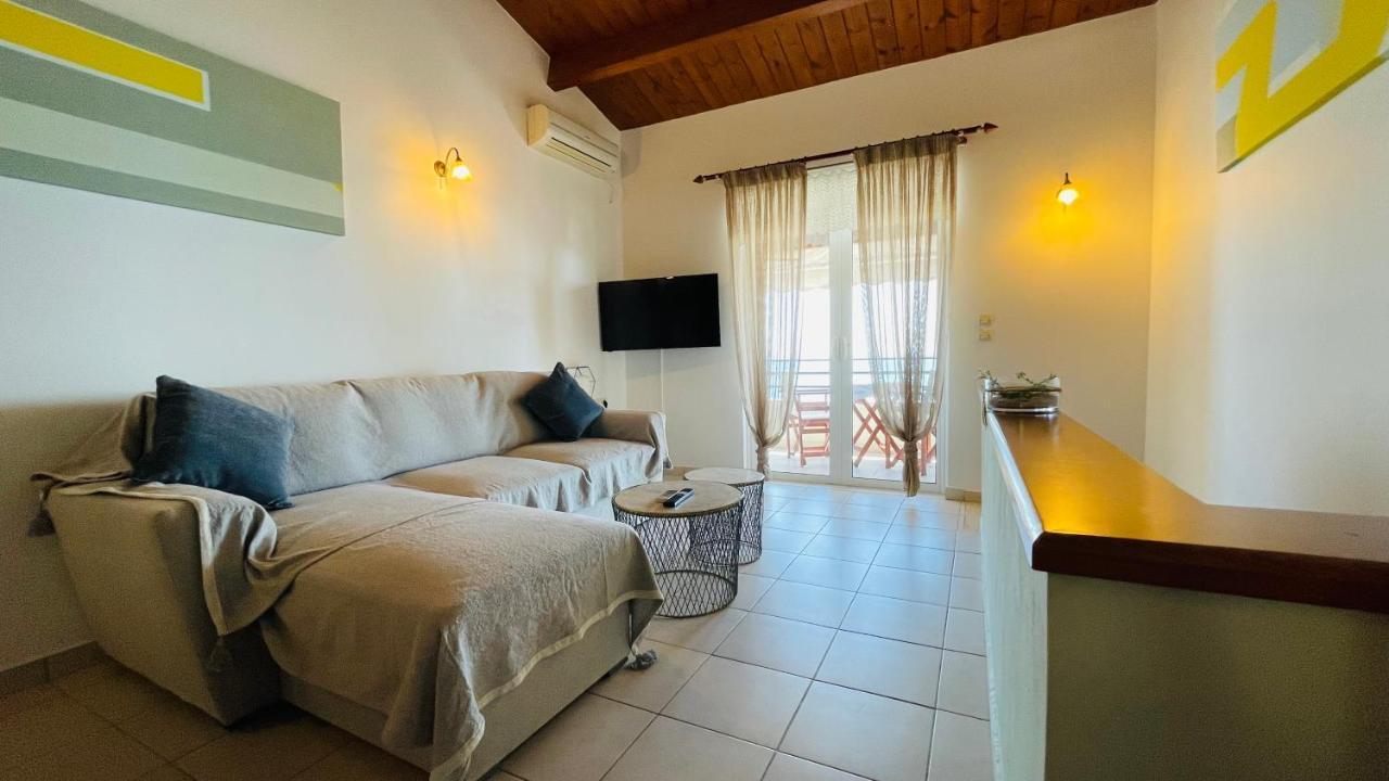 Glyfada Beach Two Floors Apartment 2-3 People Exterior photo